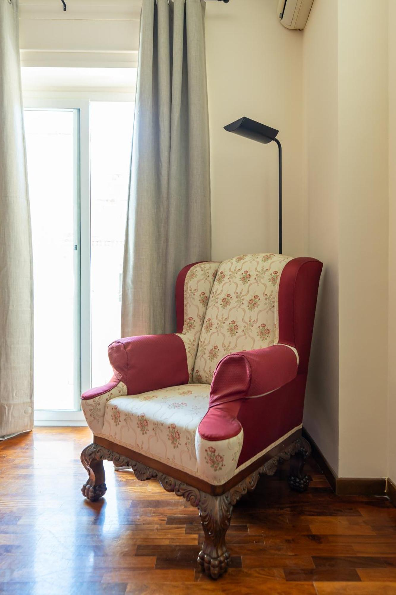 Donna Giovannina Napoli Esterno foto