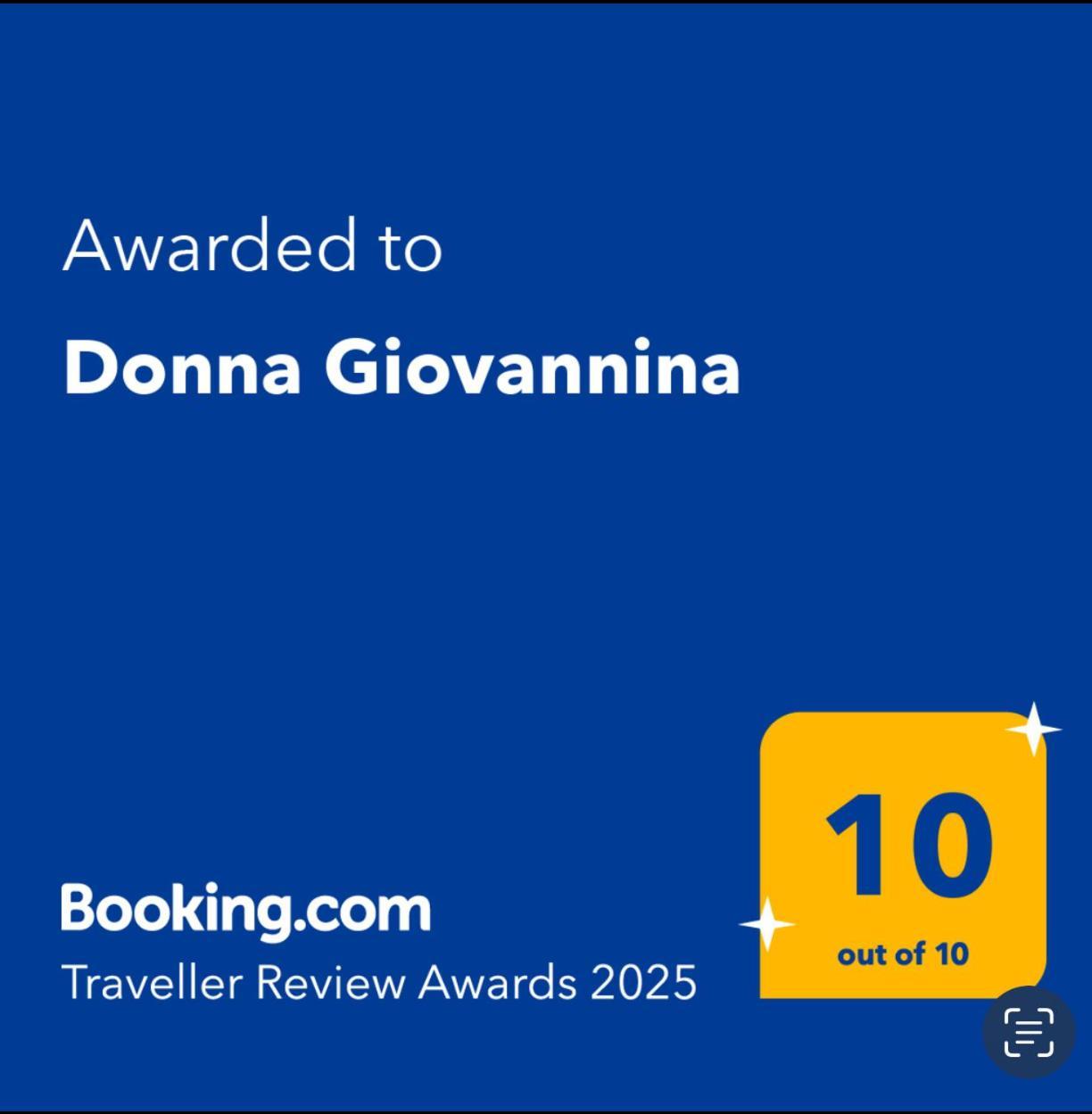 Donna Giovannina Napoli Esterno foto